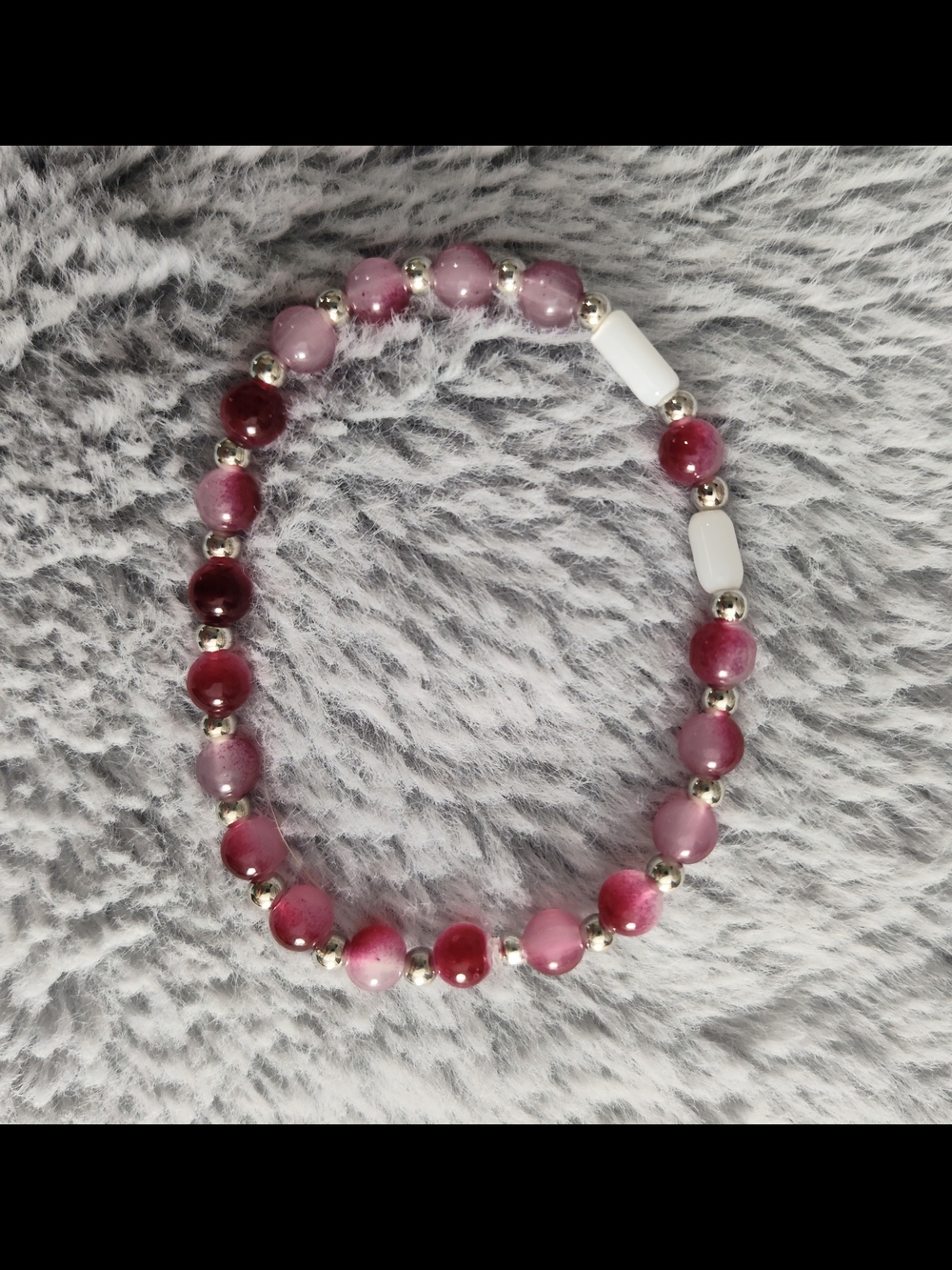 Red And Pink Beaded Stretch Bracelet with White Accent Beads - Picture 8 of 8